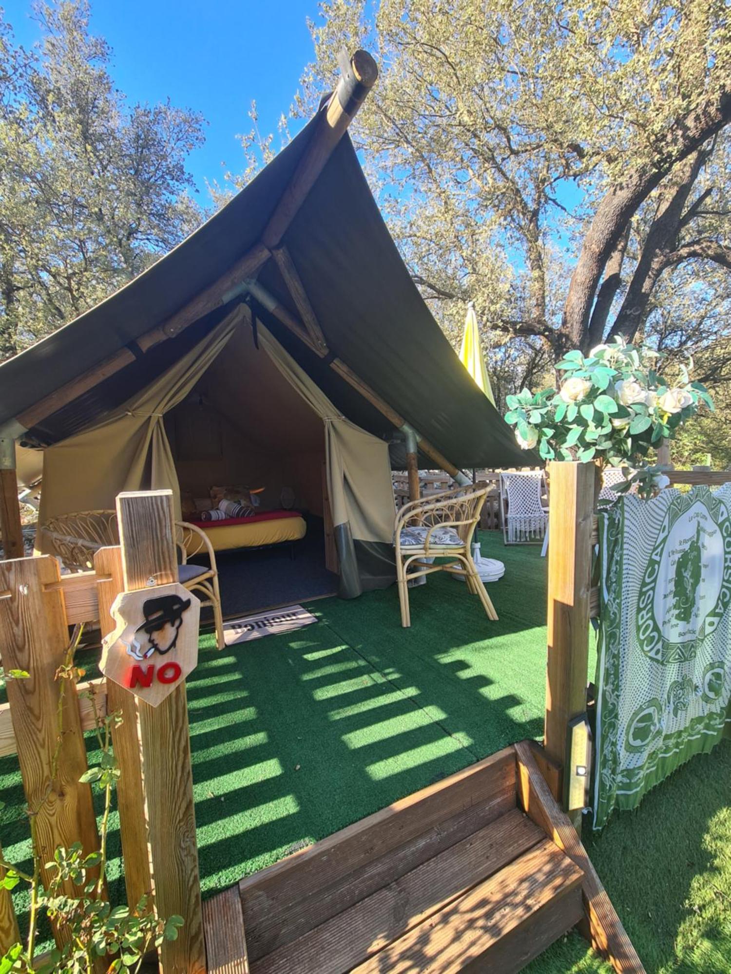 O Fil De L'eau Bed & Breakfast Omessa