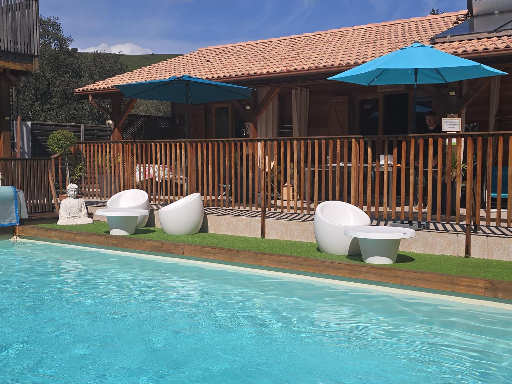Bed & Breakfast O Fil De L'eau Omessa