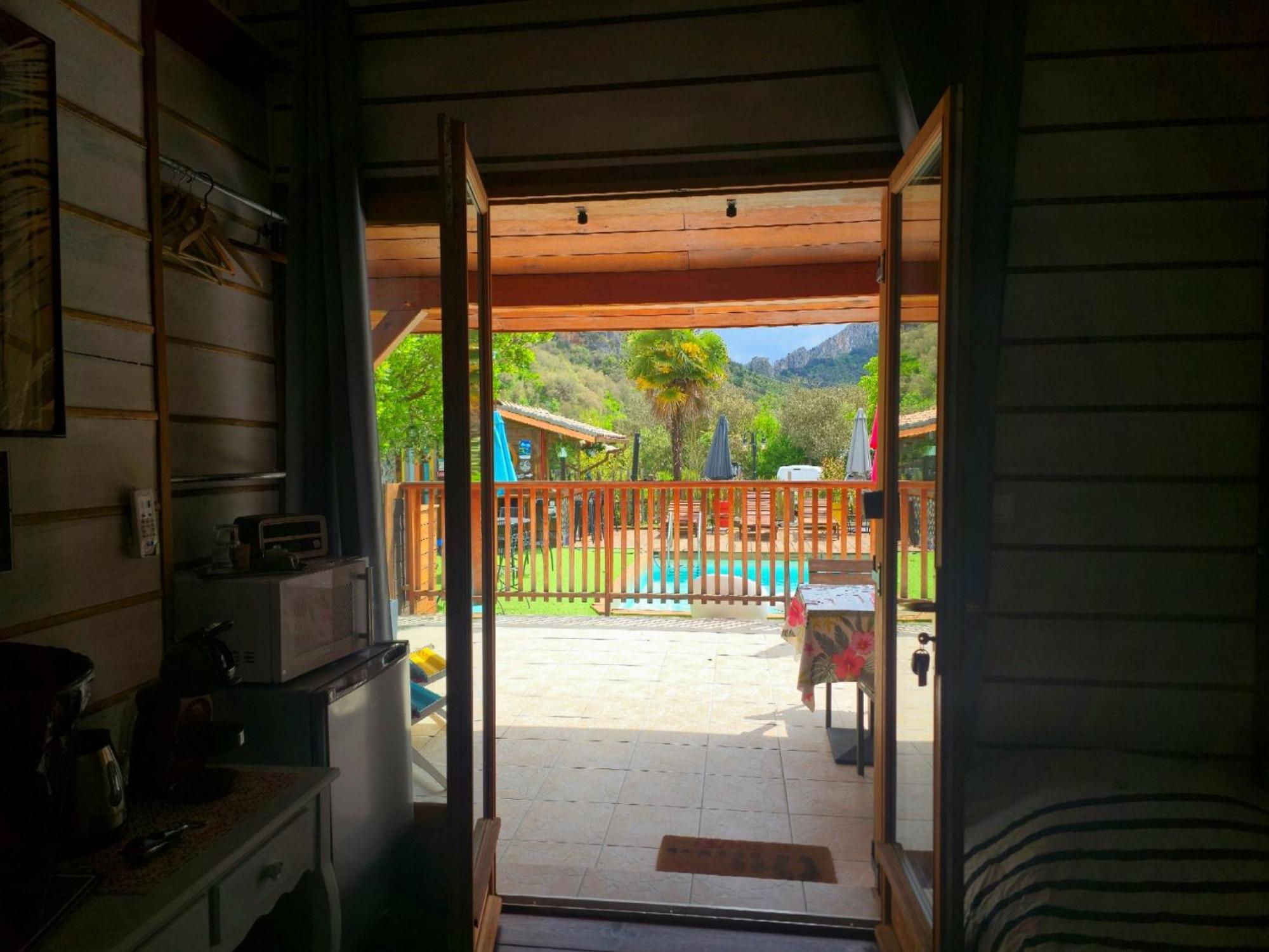 Bed & Breakfast O Fil De L'eau Omessa
